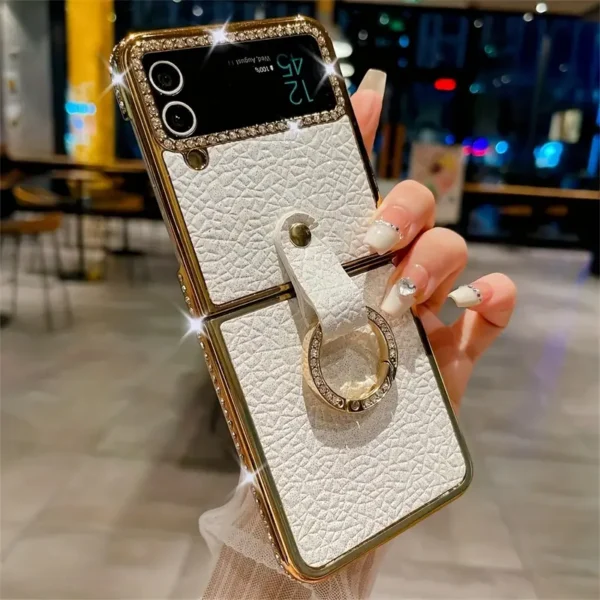 ⁦Samsung Galaxy Z Flip 4⁩ - الصورة ⁦2⁩